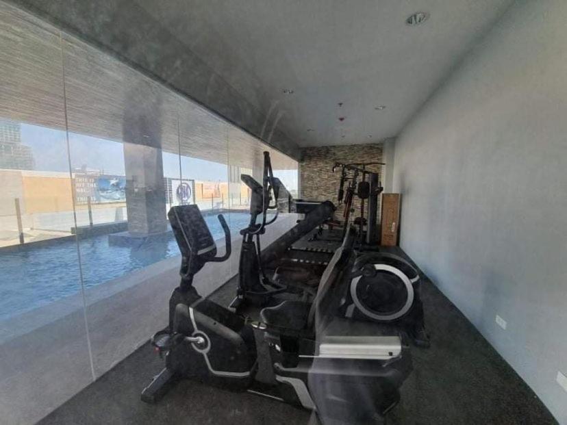 Sunvida Condo Across Sm City Cebu W/ Wifi And View Zewnętrze zdjęcie